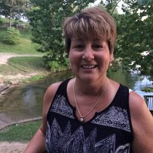 Meet your Posher, Julia